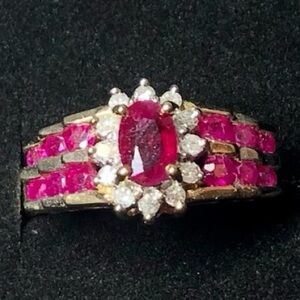 10k gold Ruby and Diamond ring. Size 7.5. Vintage 90’s. Like new.